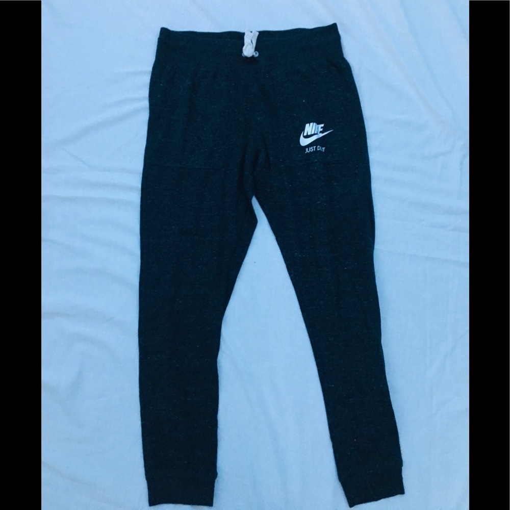 Black nike sweatpants.